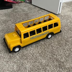 Toy school bus